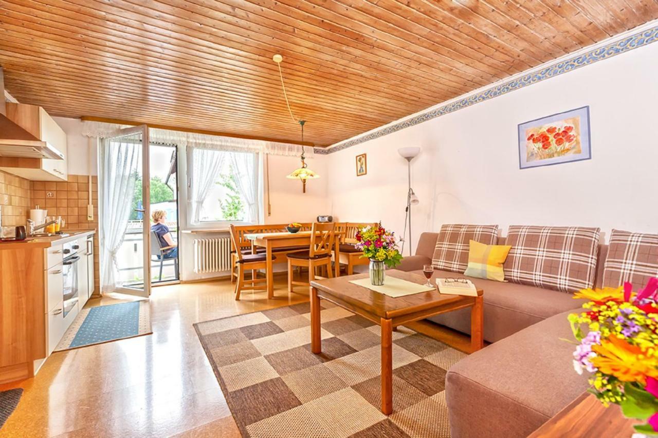 Steffi'S Landhof Guest House บาดวือริสโฮเฟิน ภายนอก รูปภาพ